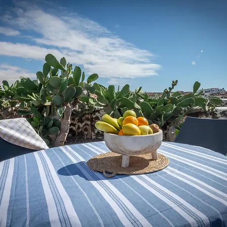 Vista Paraiso, Sea Breeze Facing The Sea Apartment La Oliva