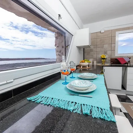 Vista Paraiso, Sea Breeze Facing The Sea * La Oliva